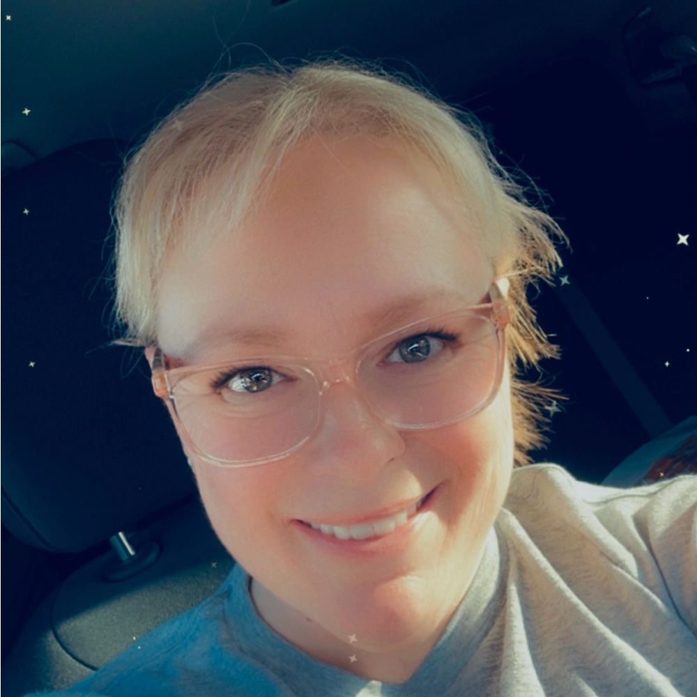 Meet your Posher, Janel